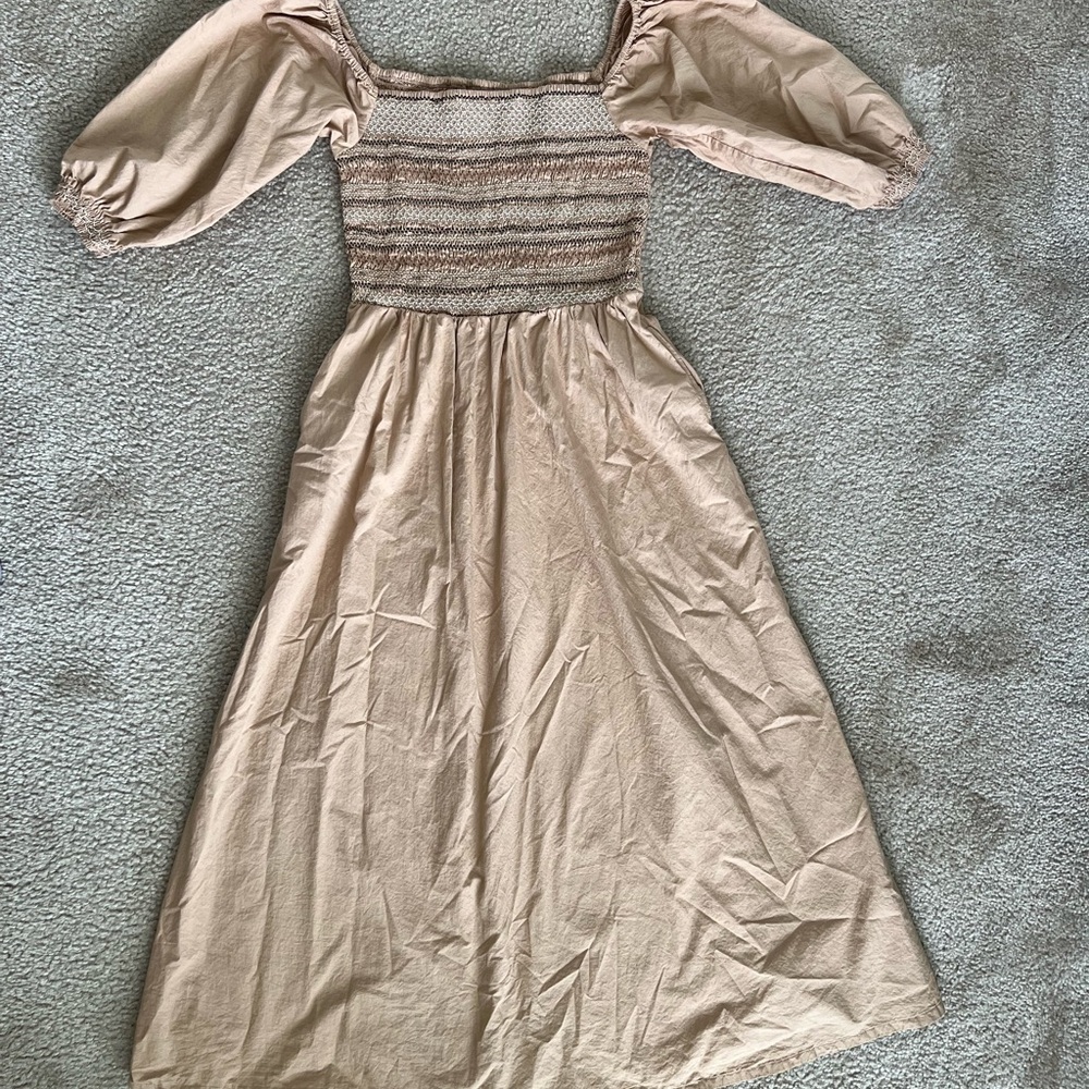 Old Navy Beige Puff Sleeve Dress